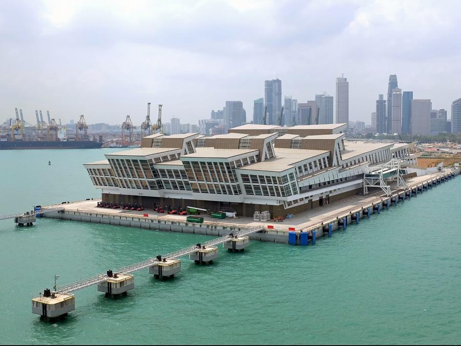 物語と、海を渡る。 ディズニー・クルーズライン〈ディズニー・アドベンチャー〉 シンガポールで、ついにデビュー！のサムネイル