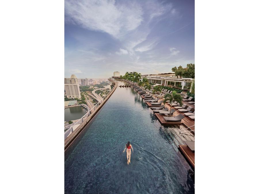 空からシンガポールを 一望する、特等席のサムネイル